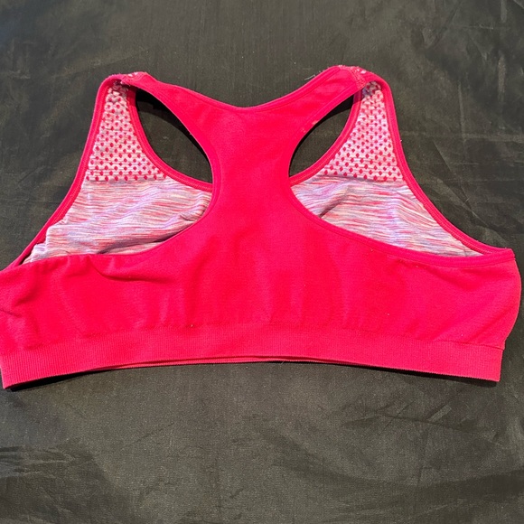 Circo Girl's Fuchsia Pink Girl's Sports Bra Size XL No Pad - Picture 3 of 6